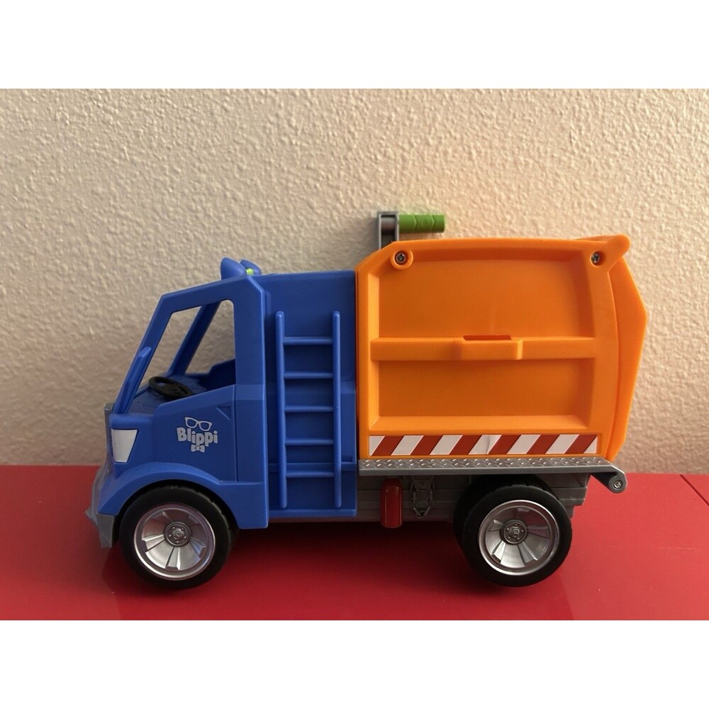 Blippi Talking Recycling Truck - Talks and Moves - TESTED